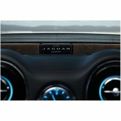 Jaguar Intaglio -Auto Verkäufe 2023 02C2D12040 bearbeitet