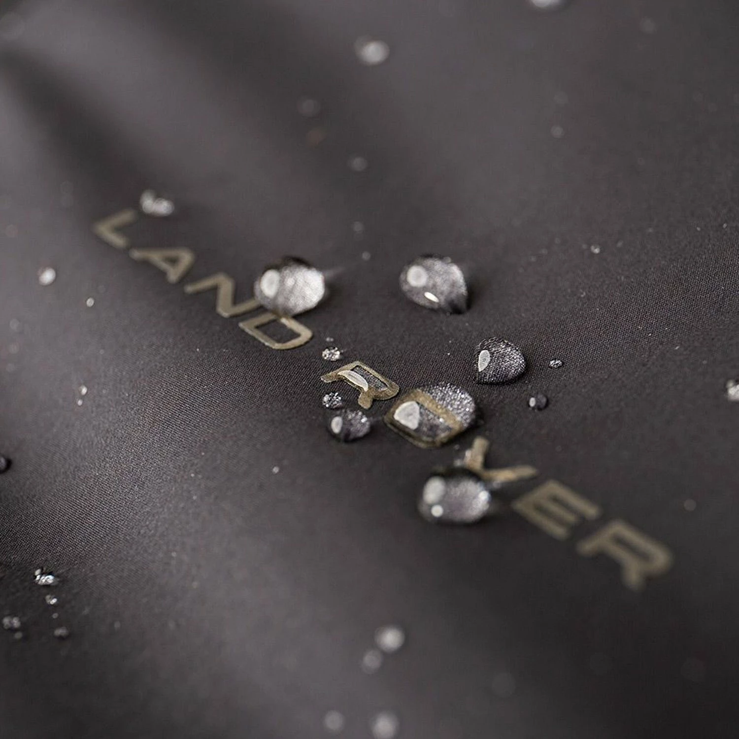 Land Rover Above & Beyond Rodinia Hybrid Jacke - Damen 6 Land Rover Above & Beyond Rodinia Hybrid Jacke - Damen – Bild 4