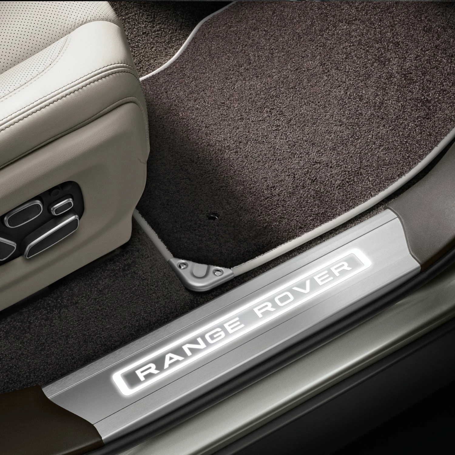 Beleuchtete Einstiegsleisten 3 Beleuchtete Einstiegsleisten