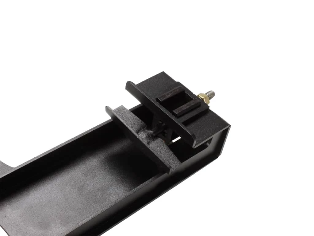 Land Rover Defender Seitliche Reservekanister-Halterung - Von Front Runner 9 Land Rover Defender Seitliche Reservekanister-Halterung - Von Front Runner – Bild 7